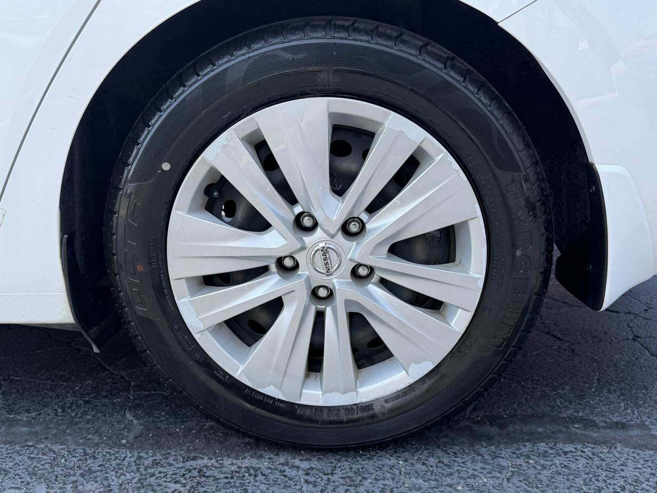 Nissan Sentra S CVT 2022