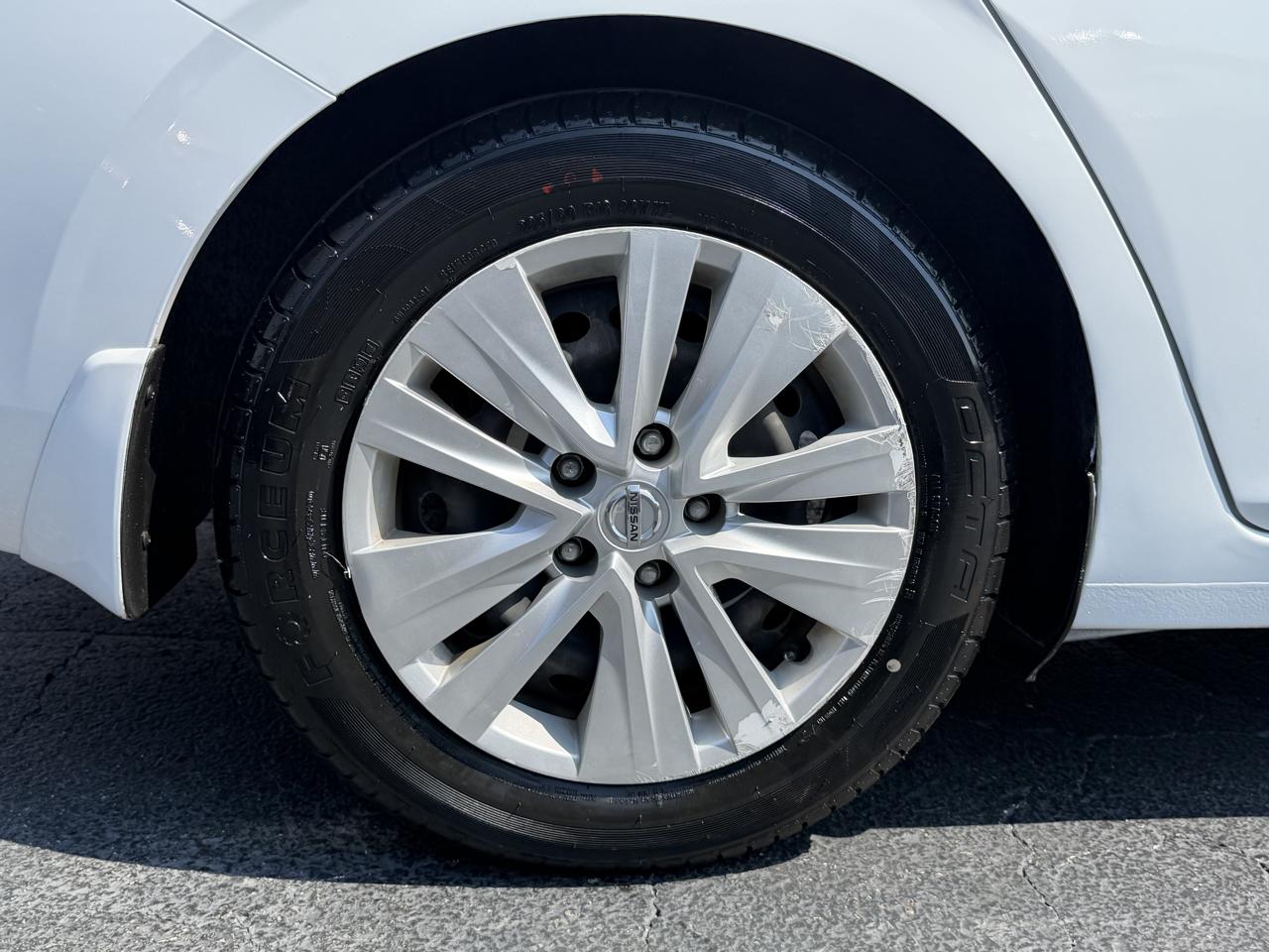 Nissan Sentra S CVT 2022