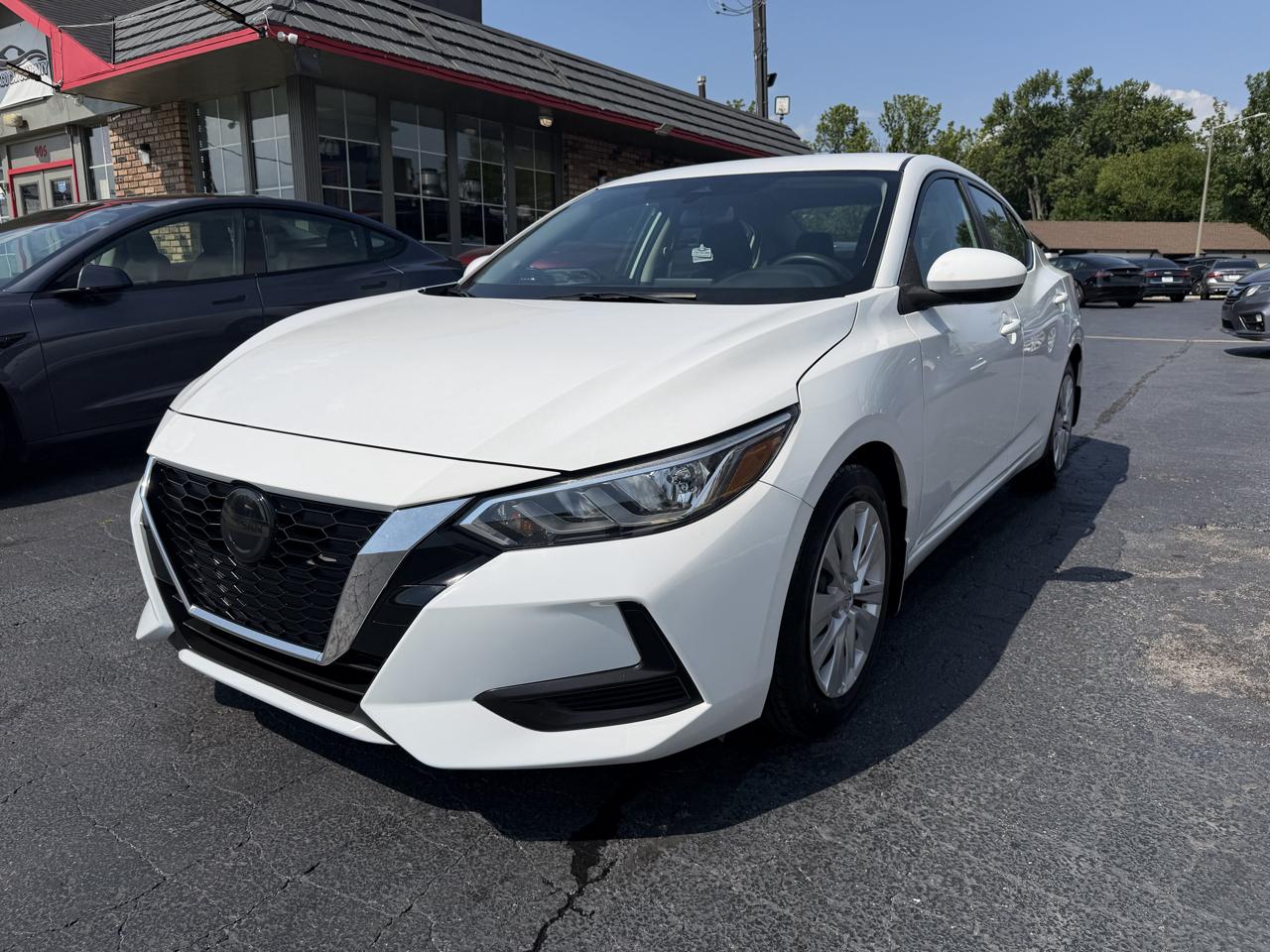 Nissan Sentra S CVT 2022