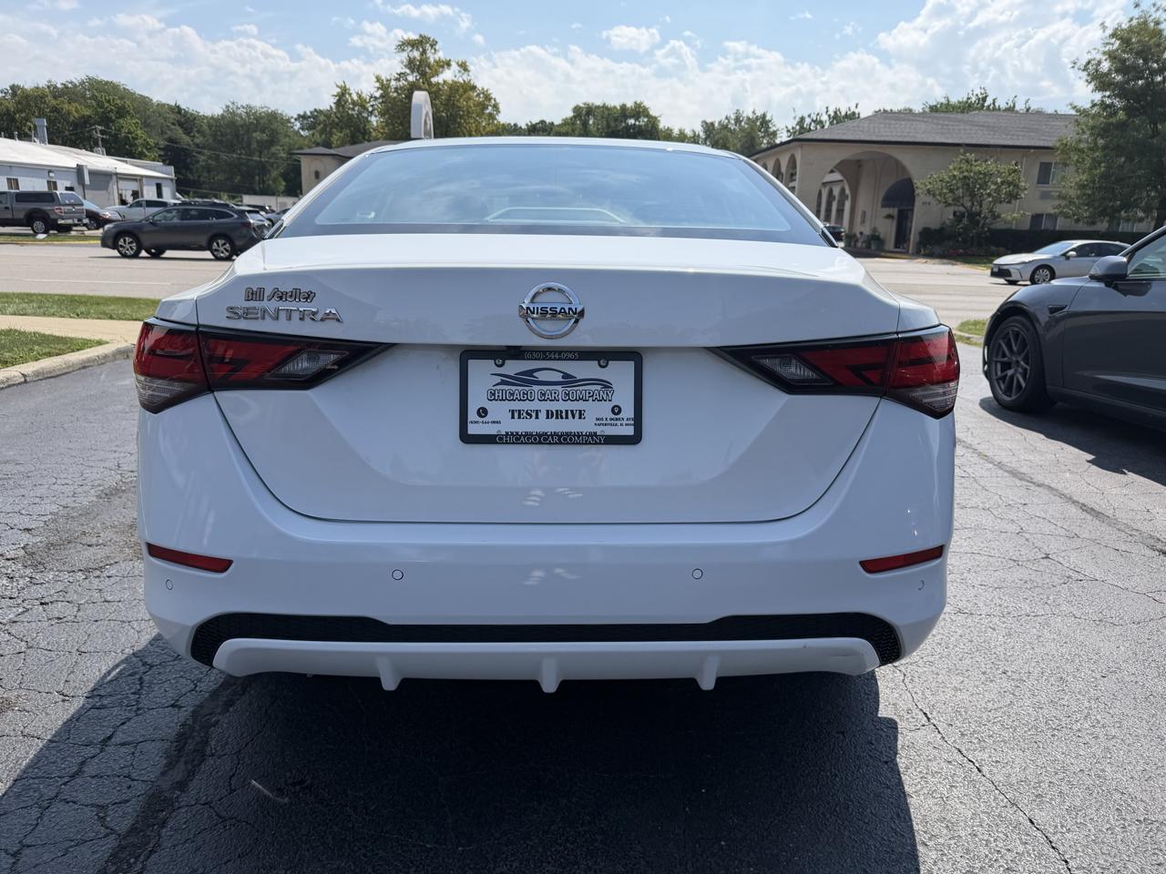 Nissan Sentra S CVT 2022