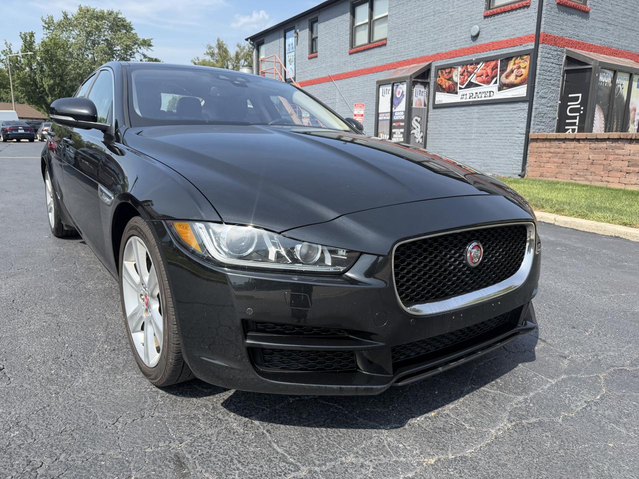 Jaguar XE 25t Prestige RWD 2017