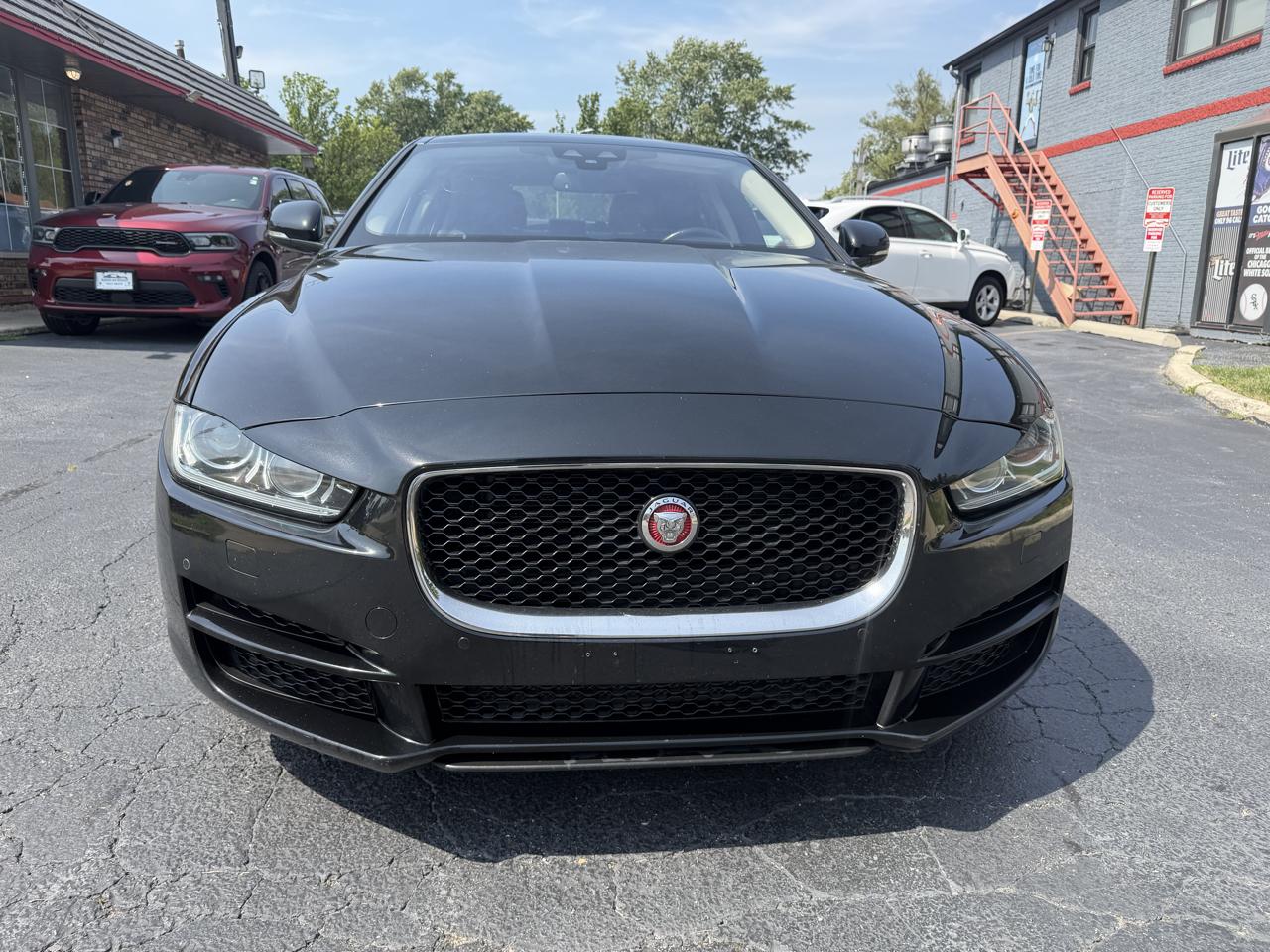 Jaguar XE 25t Prestige RWD 2017