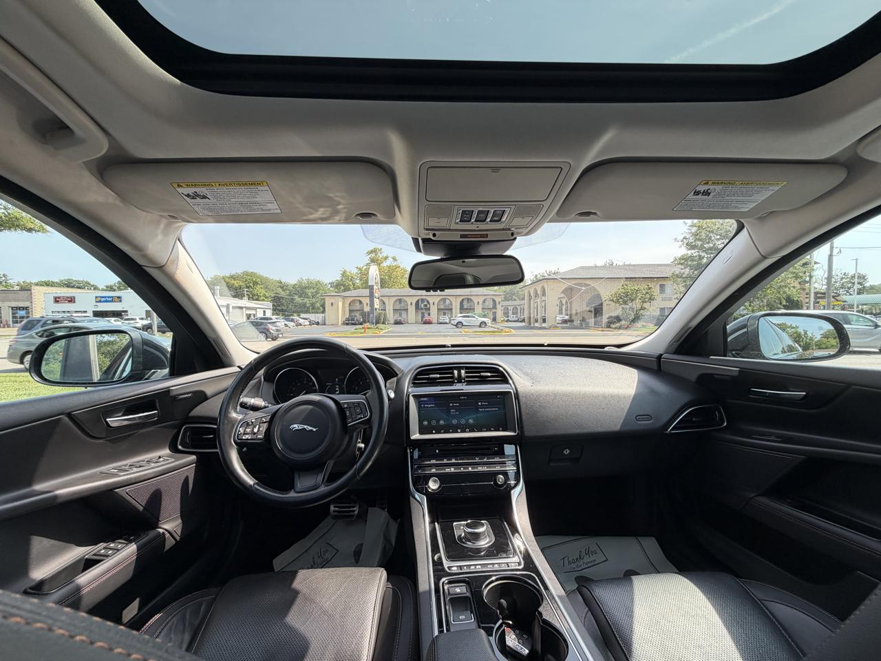 Jaguar XE 25t Prestige RWD 2017