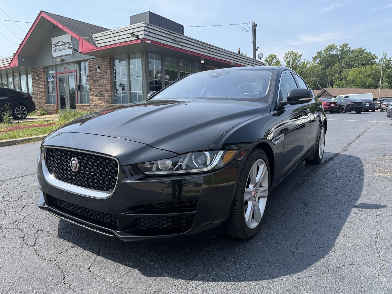 Jaguar XE 25t Prestige RWD 2017