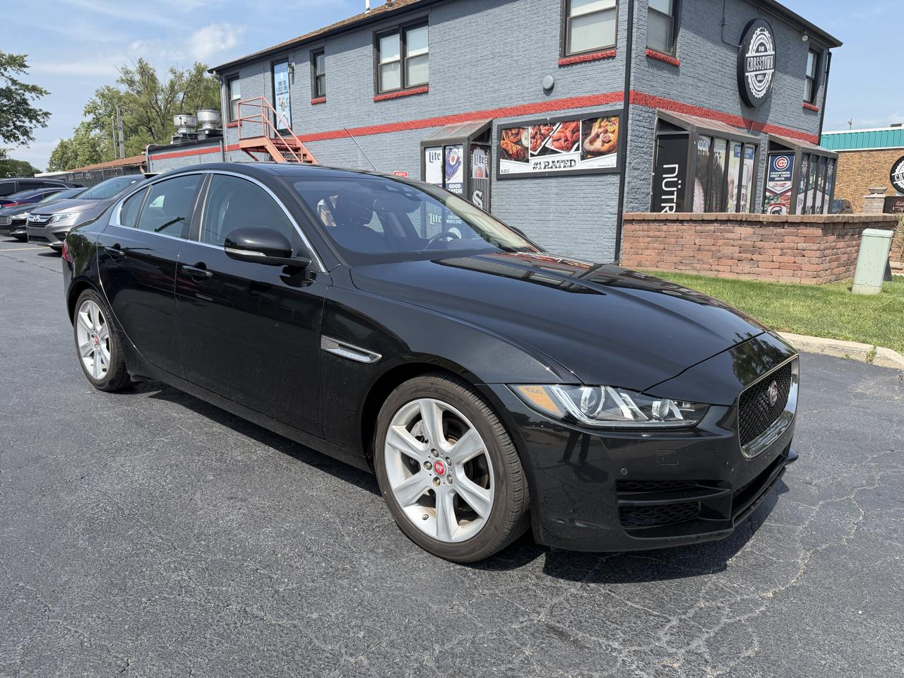 Jaguar XE 25t Prestige RWD 2017