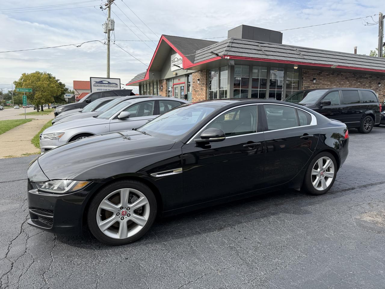Jaguar XE photo 10