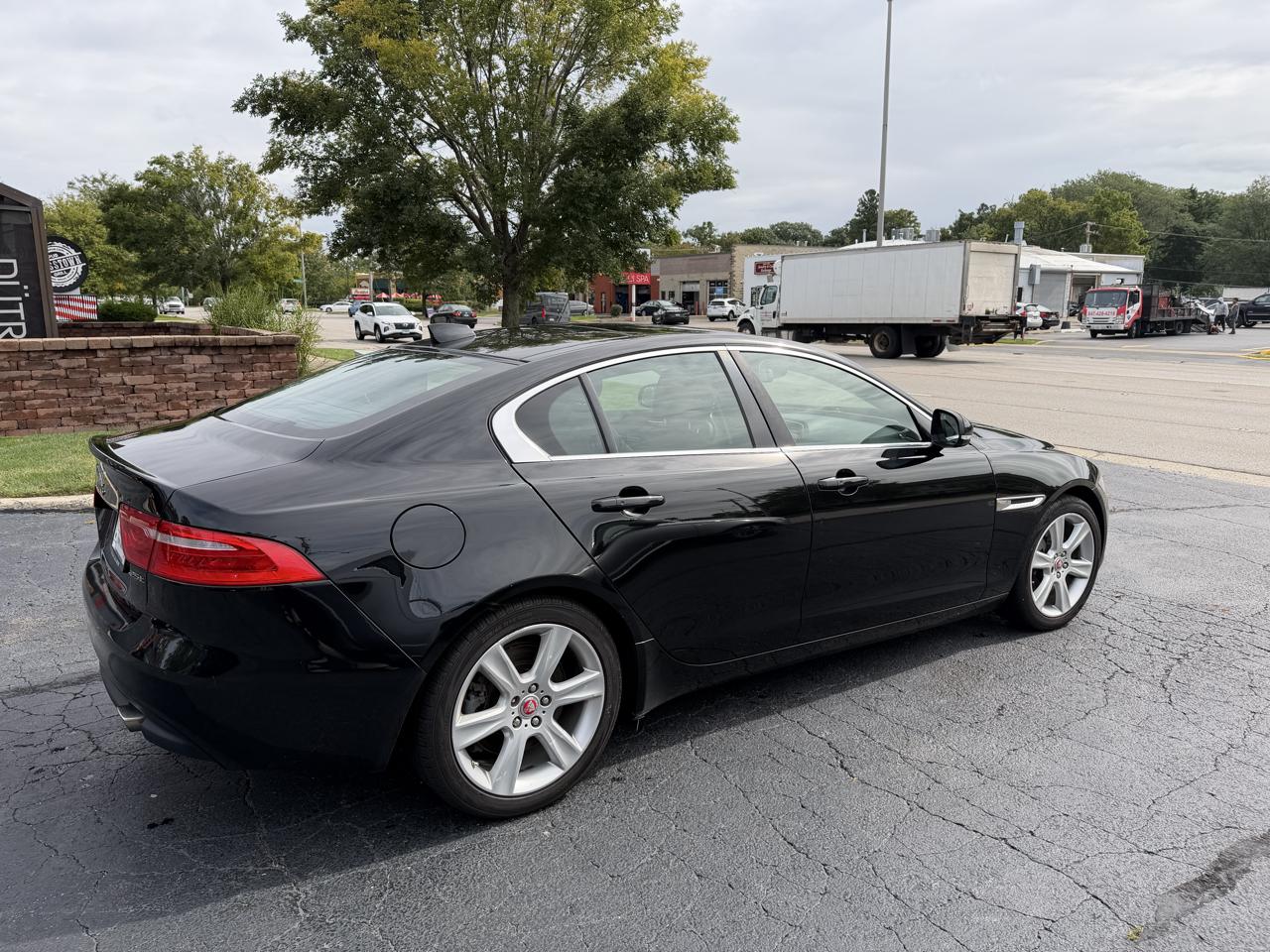 Jaguar XE photo 55