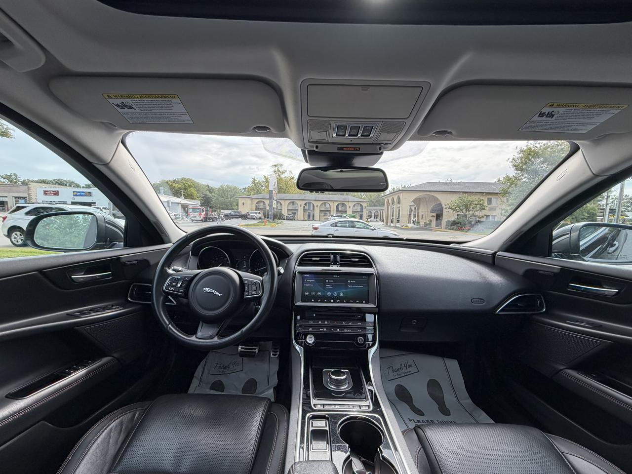 Jaguar XE photo 48