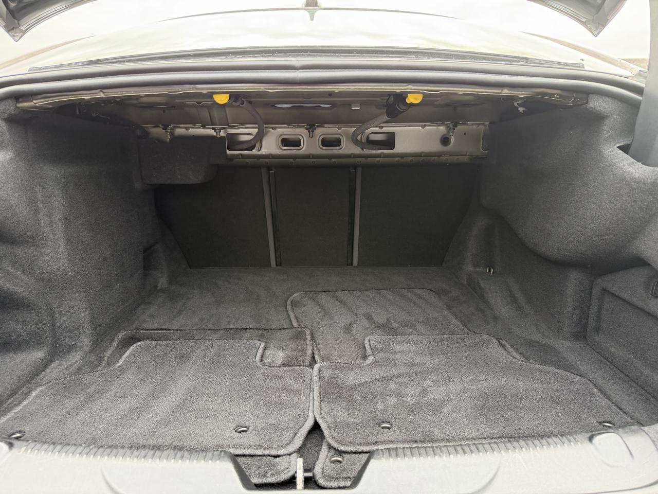 Jaguar XE photo 52
