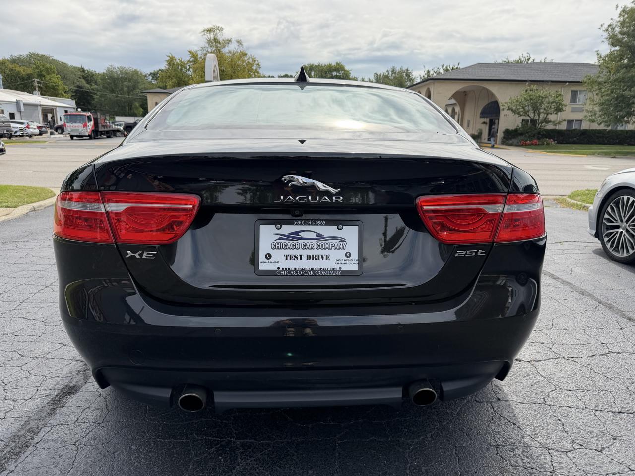Jaguar XE photo 14