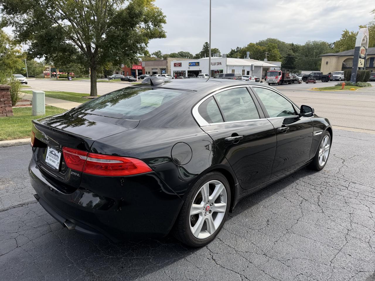 Jaguar XE photo 15