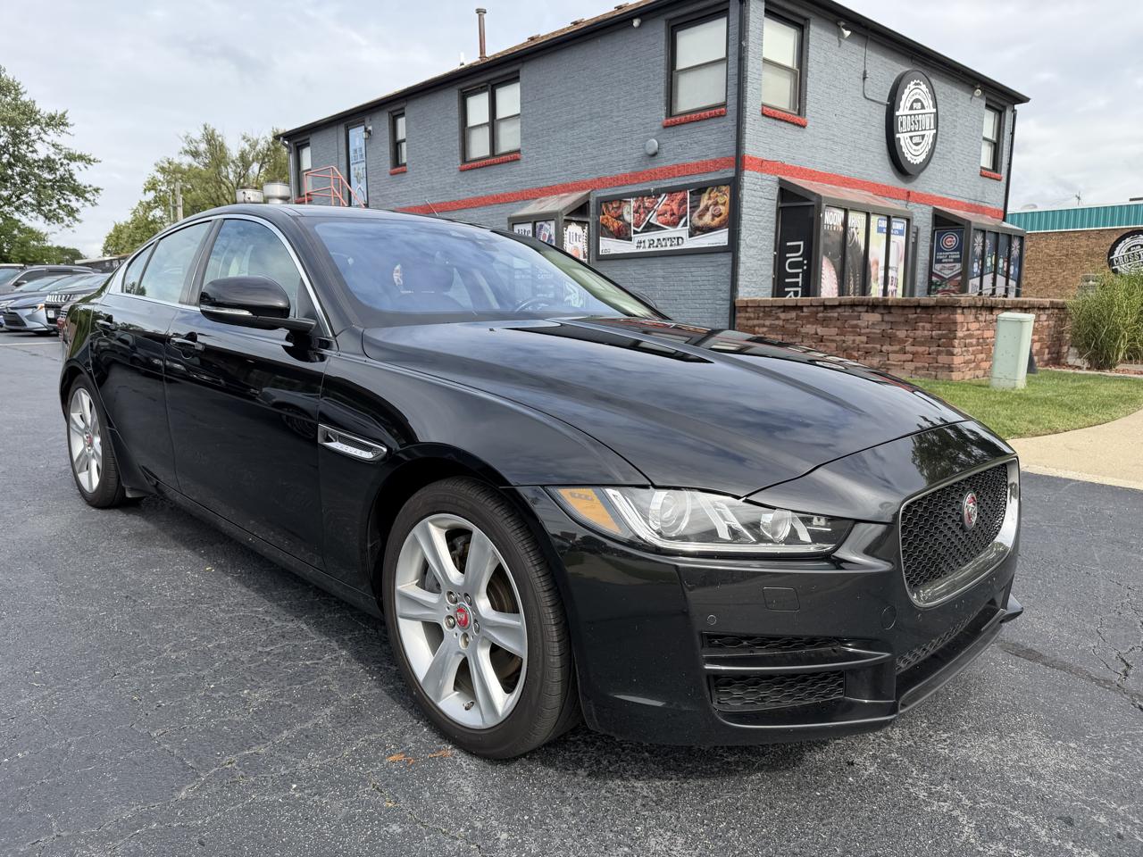 Jaguar XE photo 56