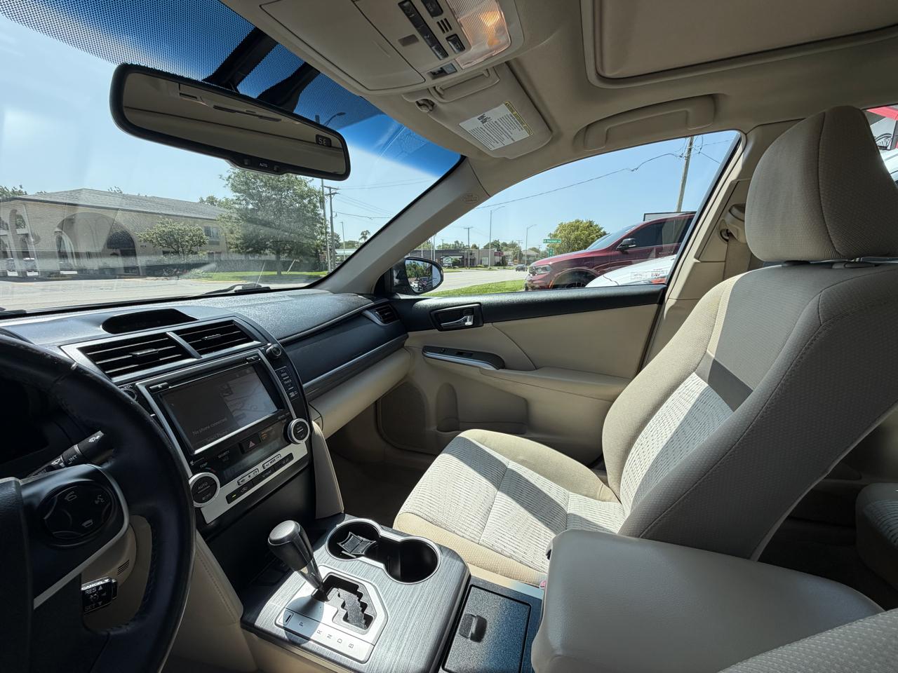 Toyota Camry Hybrid 4dr Sdn XLE (Natl) 2013