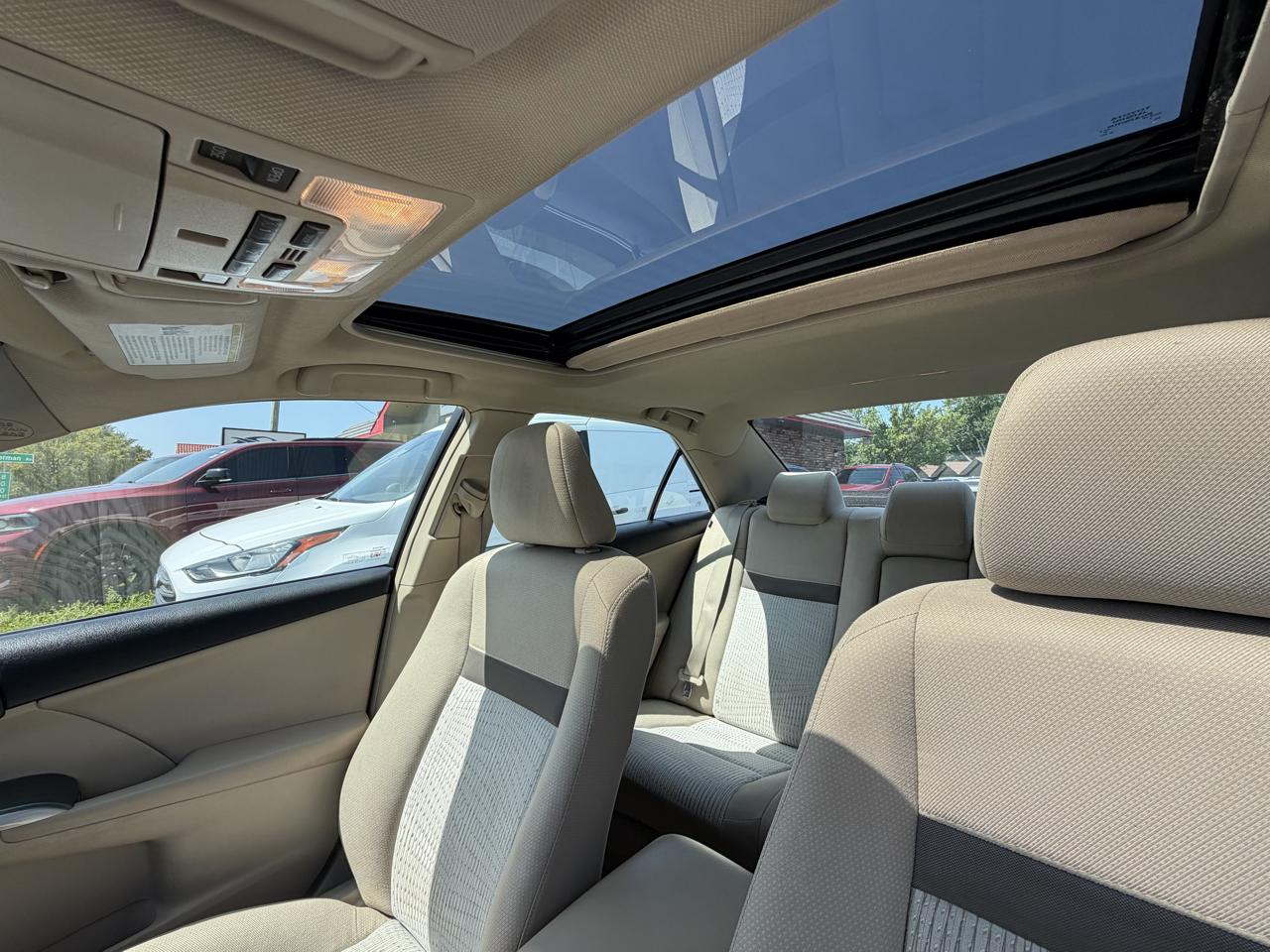 Toyota Camry Hybrid 4dr Sdn XLE (Natl) 2013