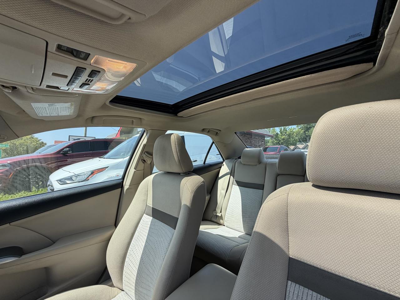 Toyota Camry Hybrid 4dr Sdn XLE (Natl) 2013