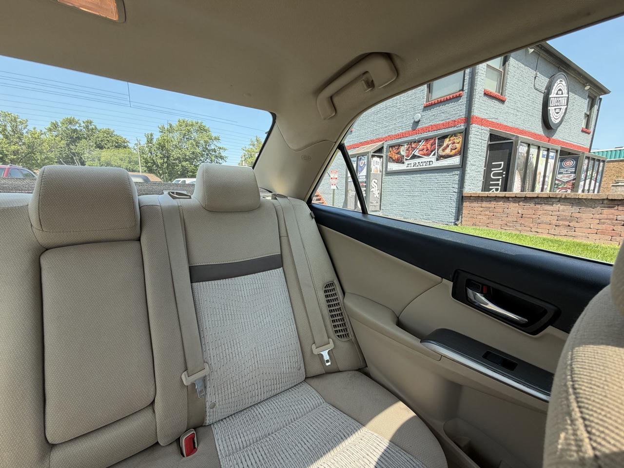 Toyota Camry Hybrid 4dr Sdn XLE (Natl) 2013