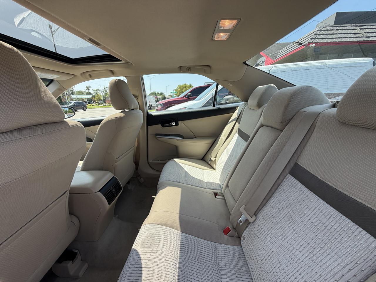 Toyota Camry Hybrid 4dr Sdn XLE (Natl) 2013