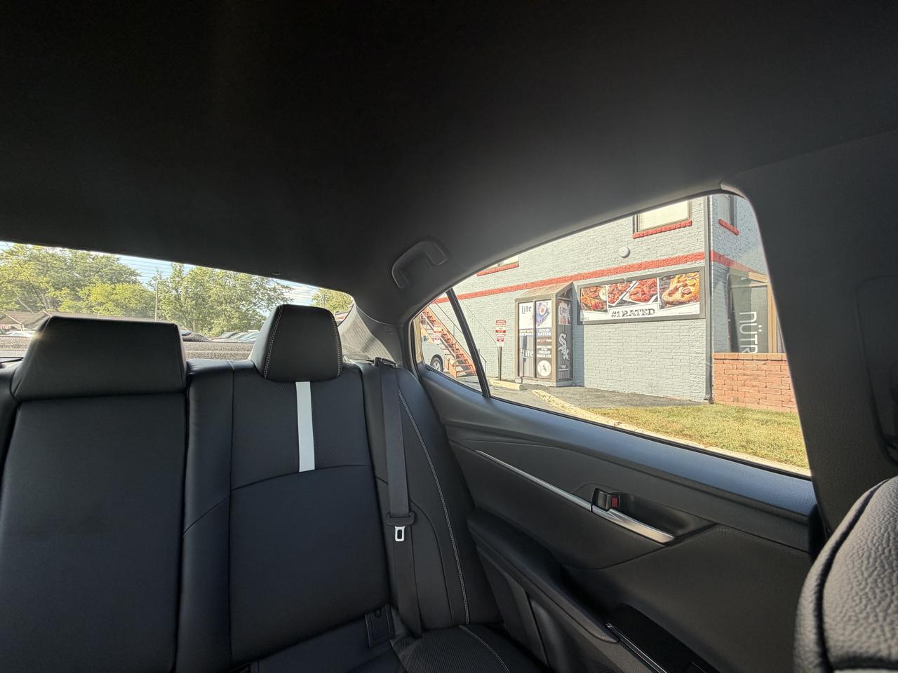 Toyota Camry photo 24