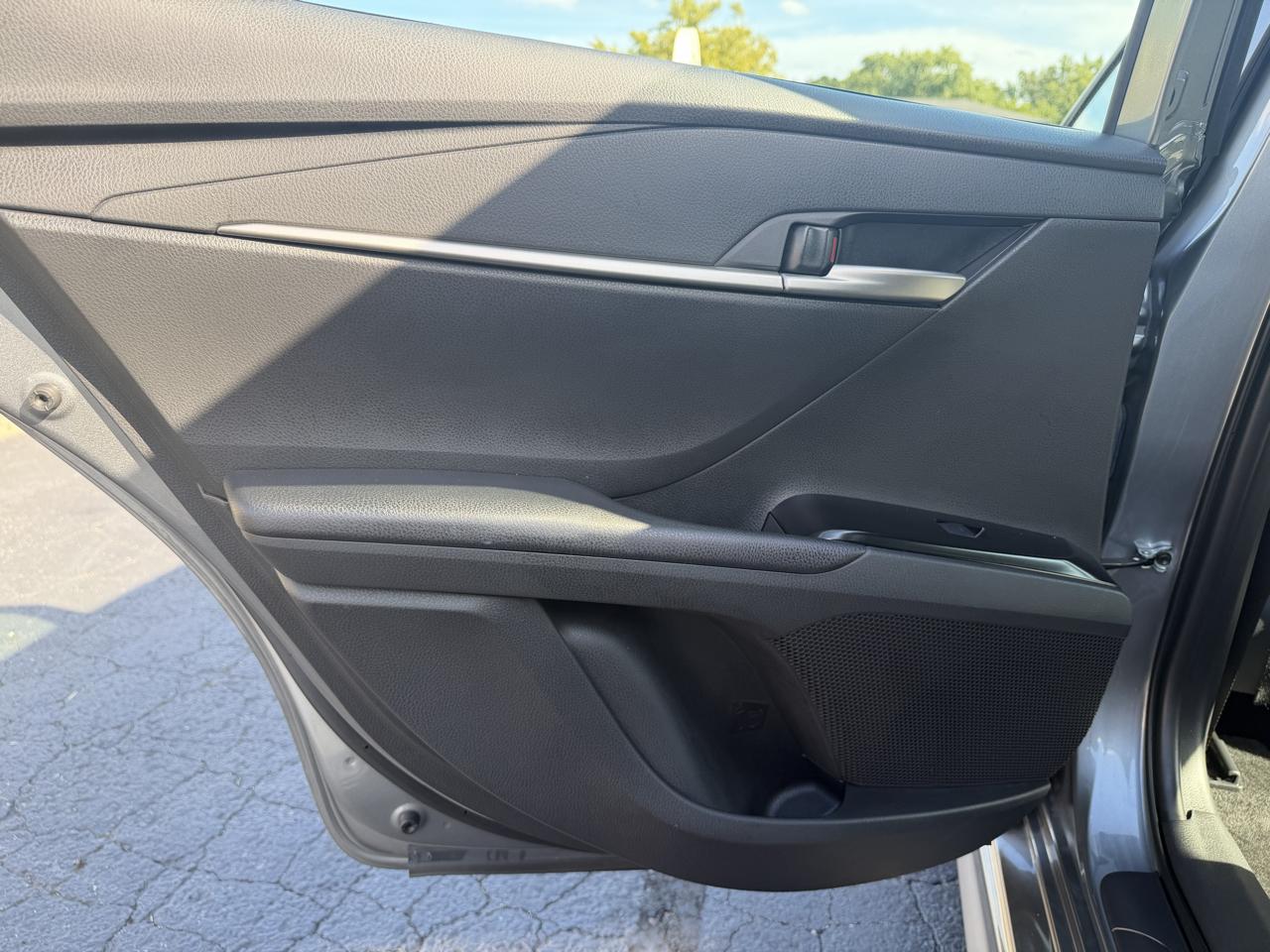 Toyota Camry photo 27