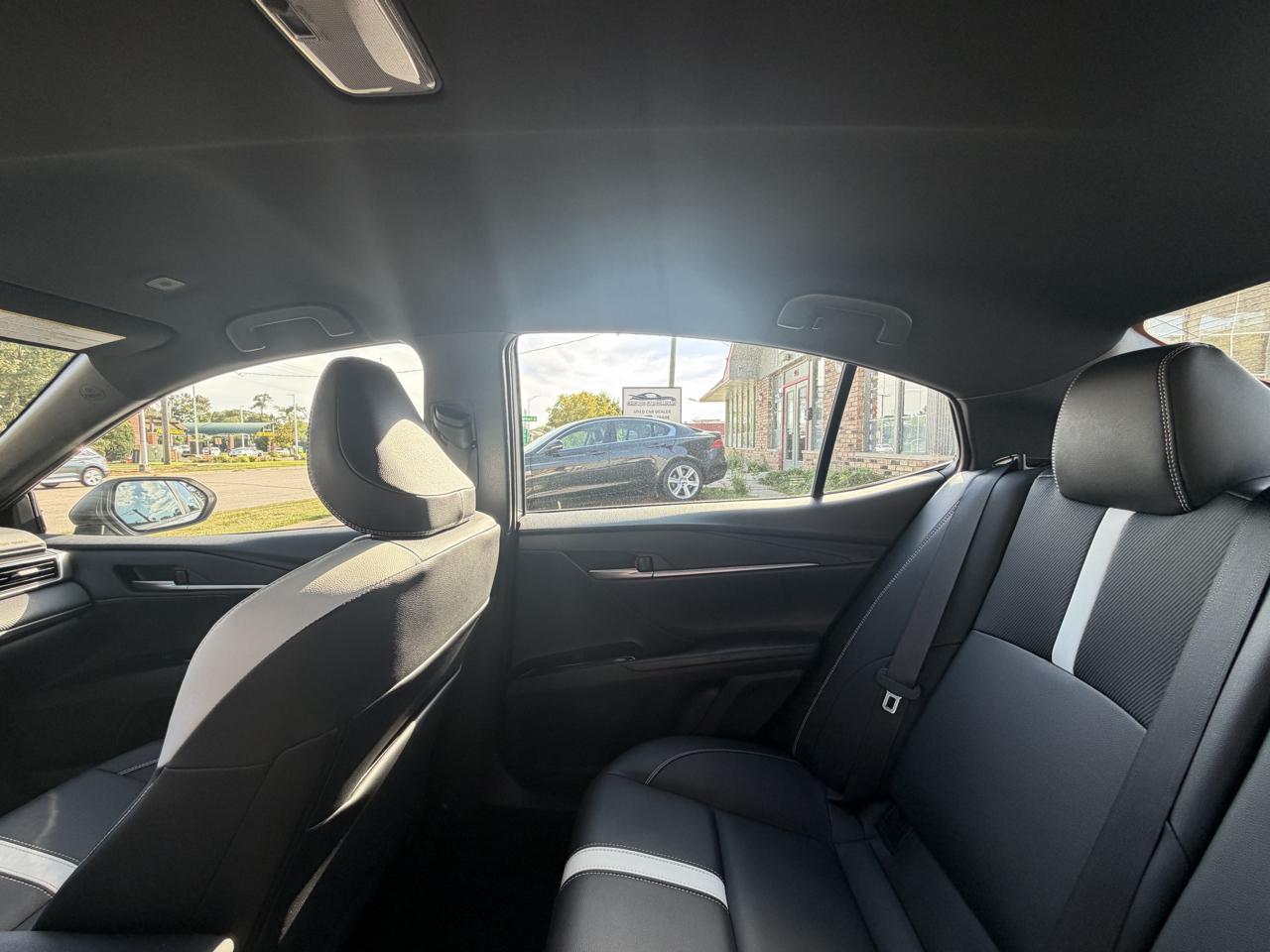 Toyota Camry photo 30