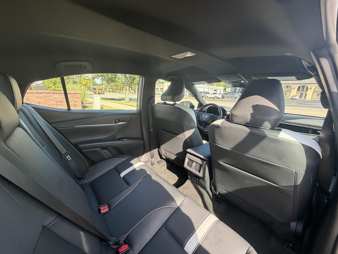 Toyota Camry photo 33