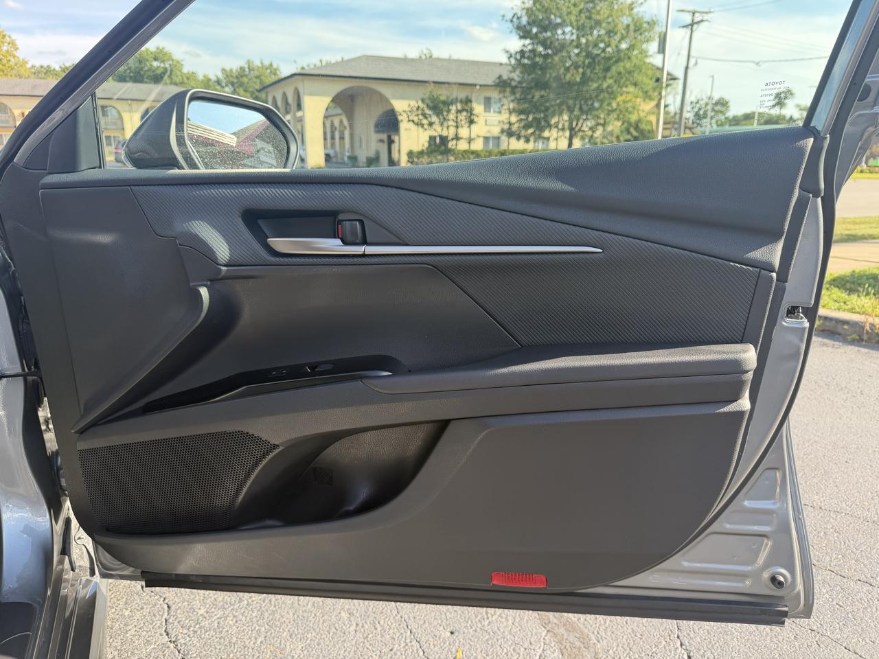 Toyota Camry photo 35