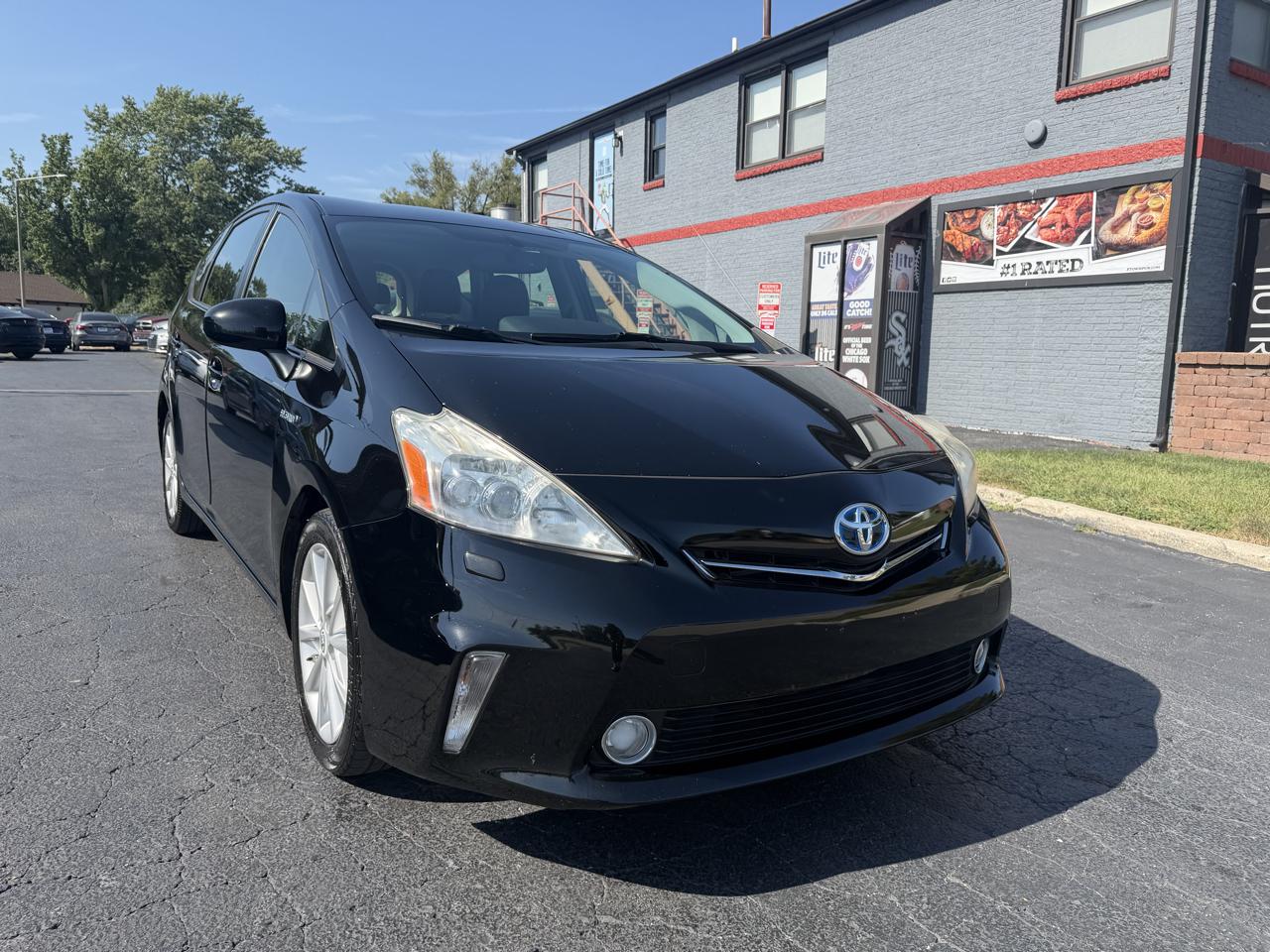 Toyota Prius V 5dr Wgn Three (Natl) 2012
