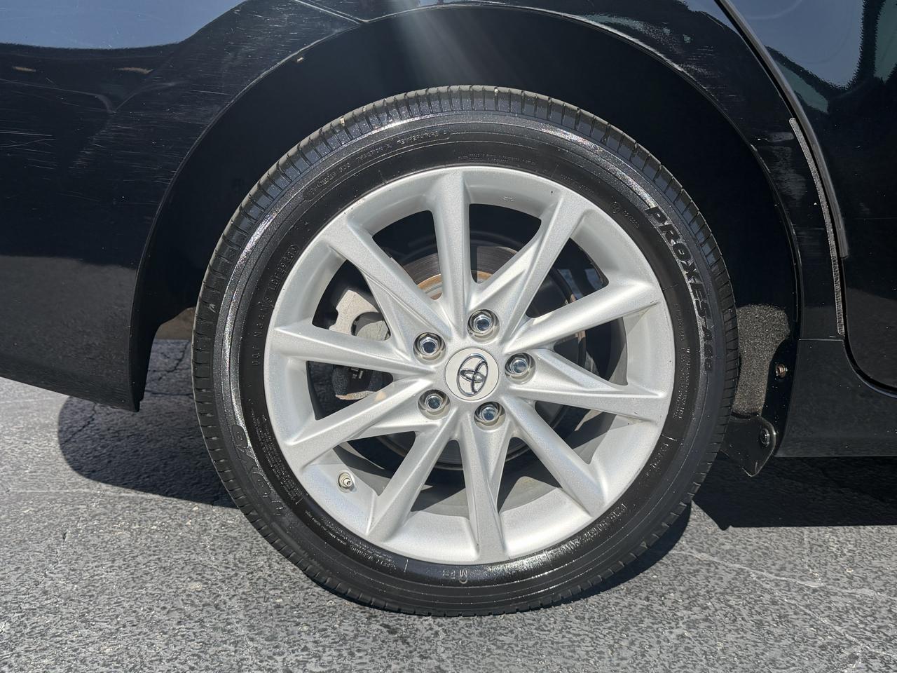 Toyota Prius V photo 50