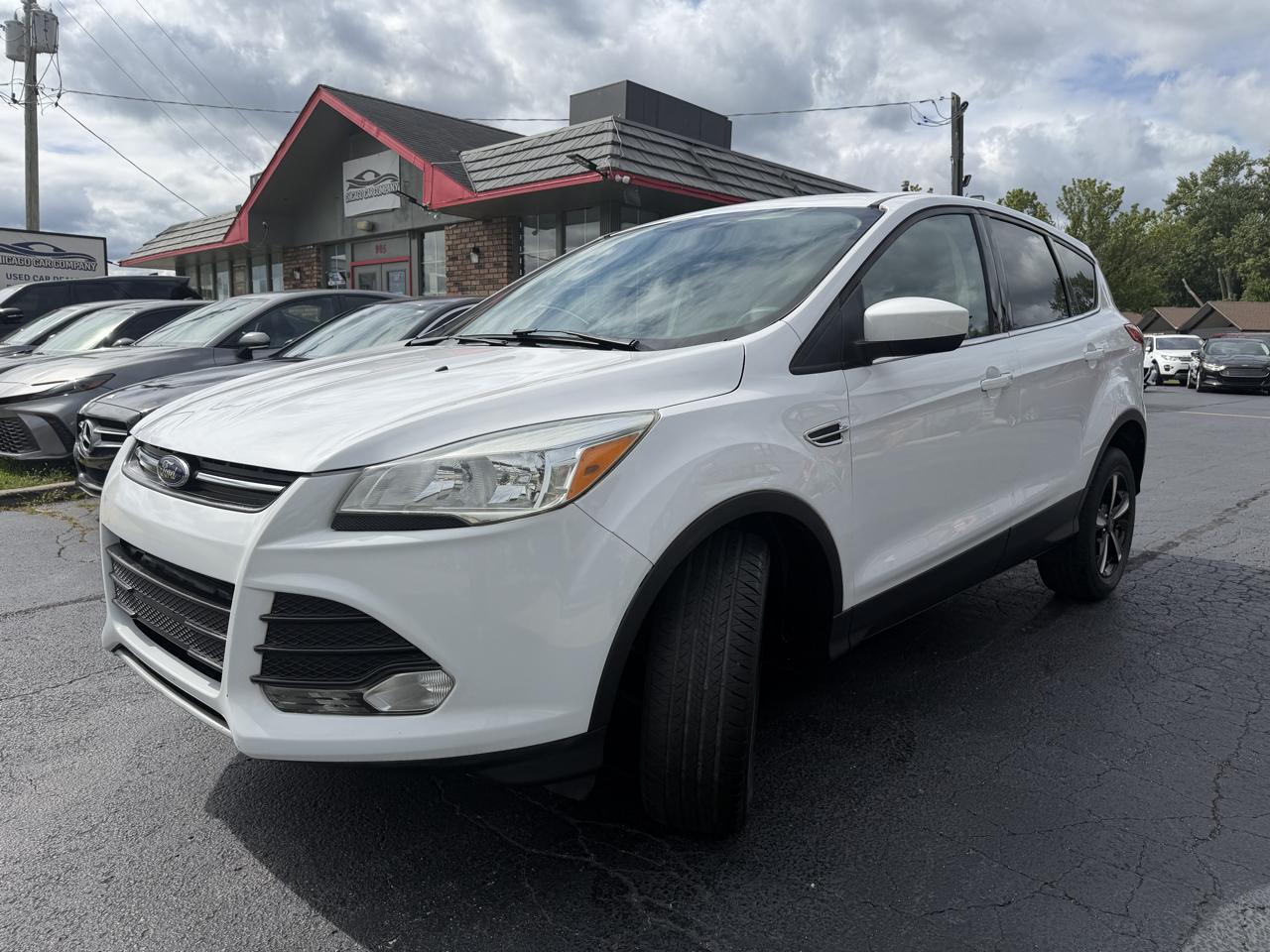 Ford Escape photo 3