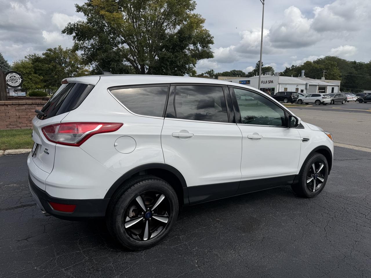 Ford Escape photo 11