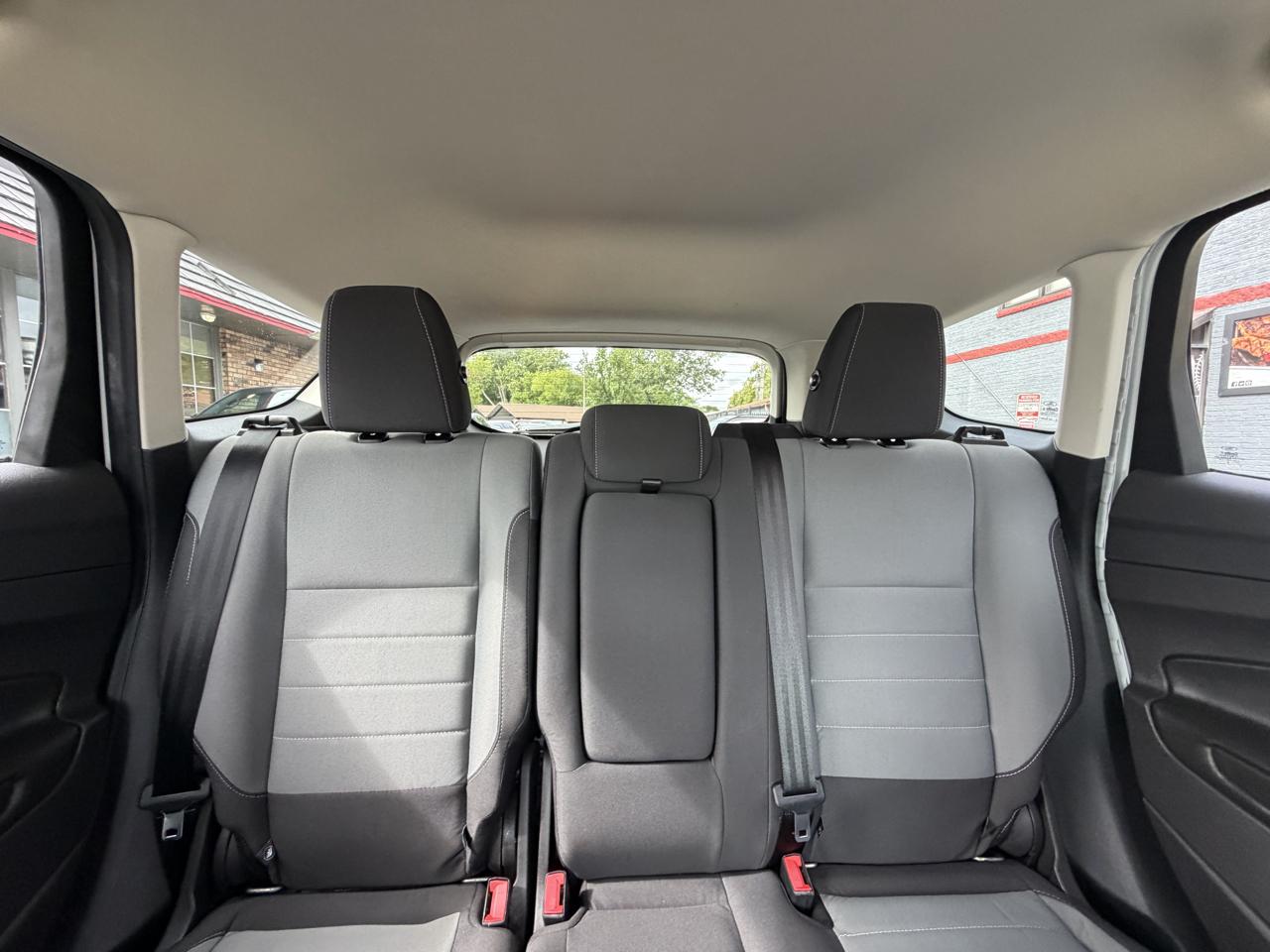 Ford Escape photo 22