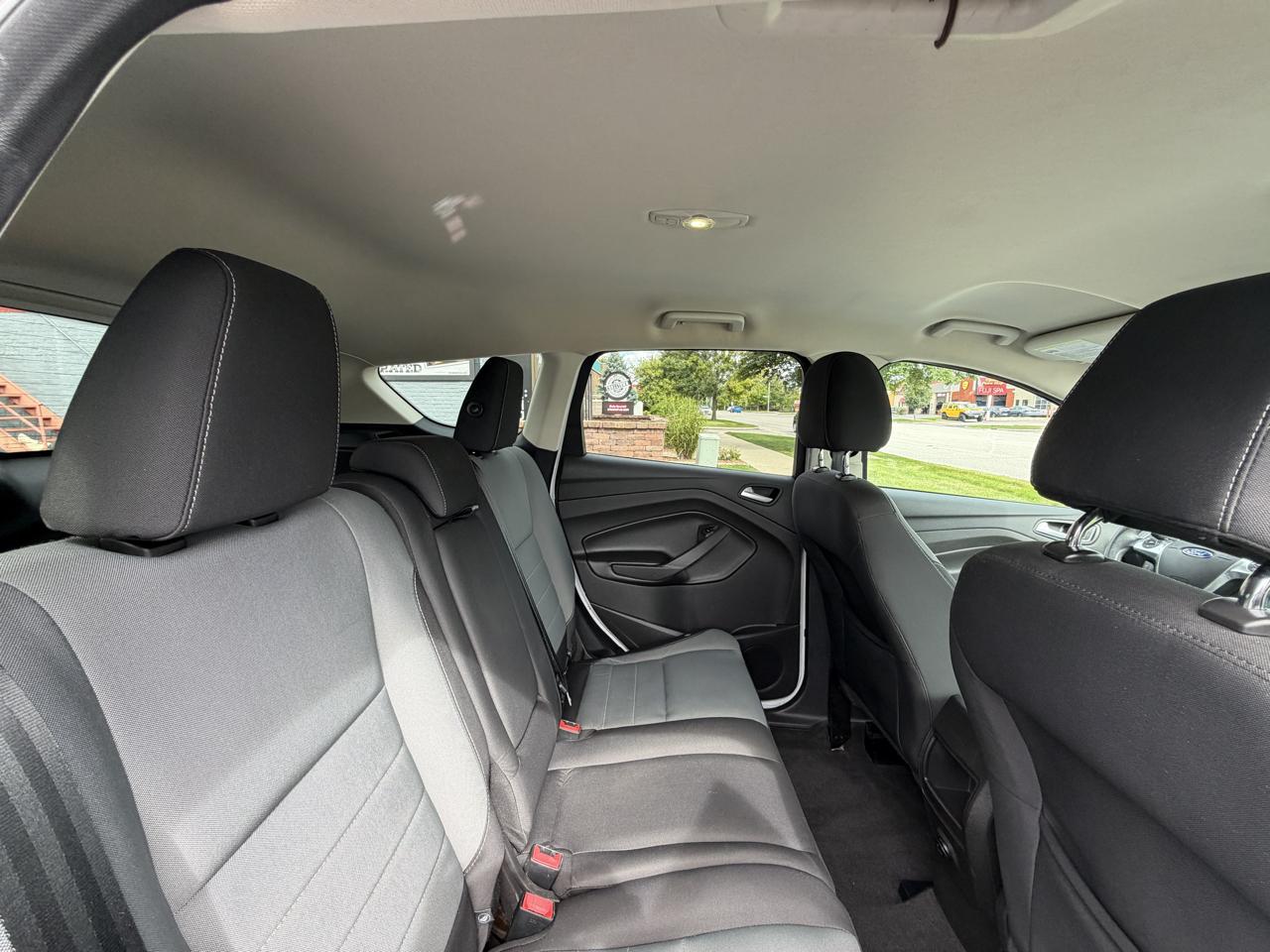 Ford Escape photo 30
