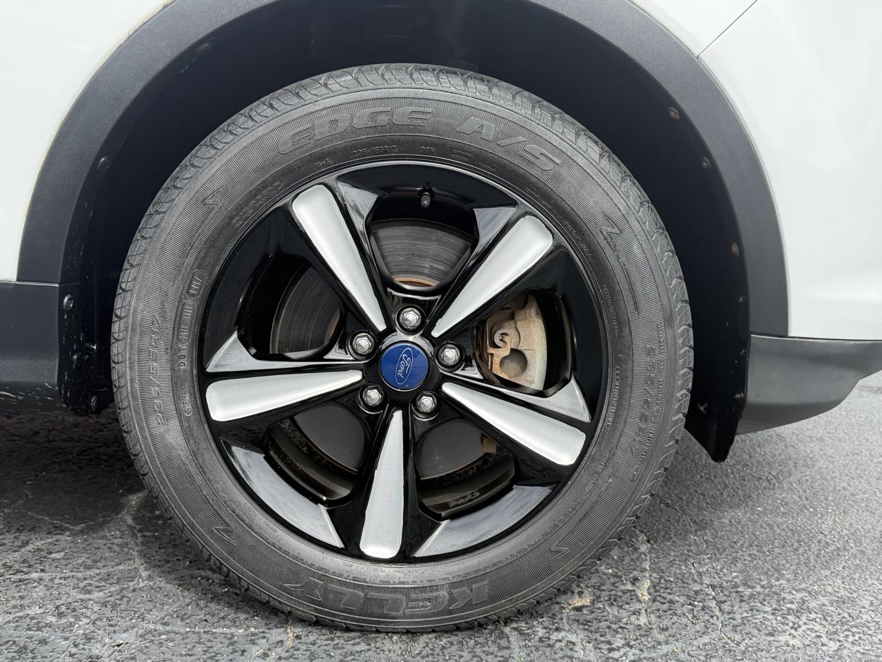 Ford Escape photo 35
