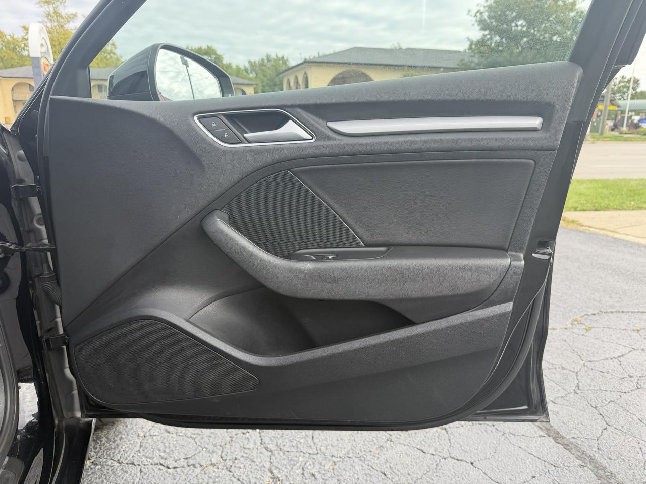 Audi A3 photo 30