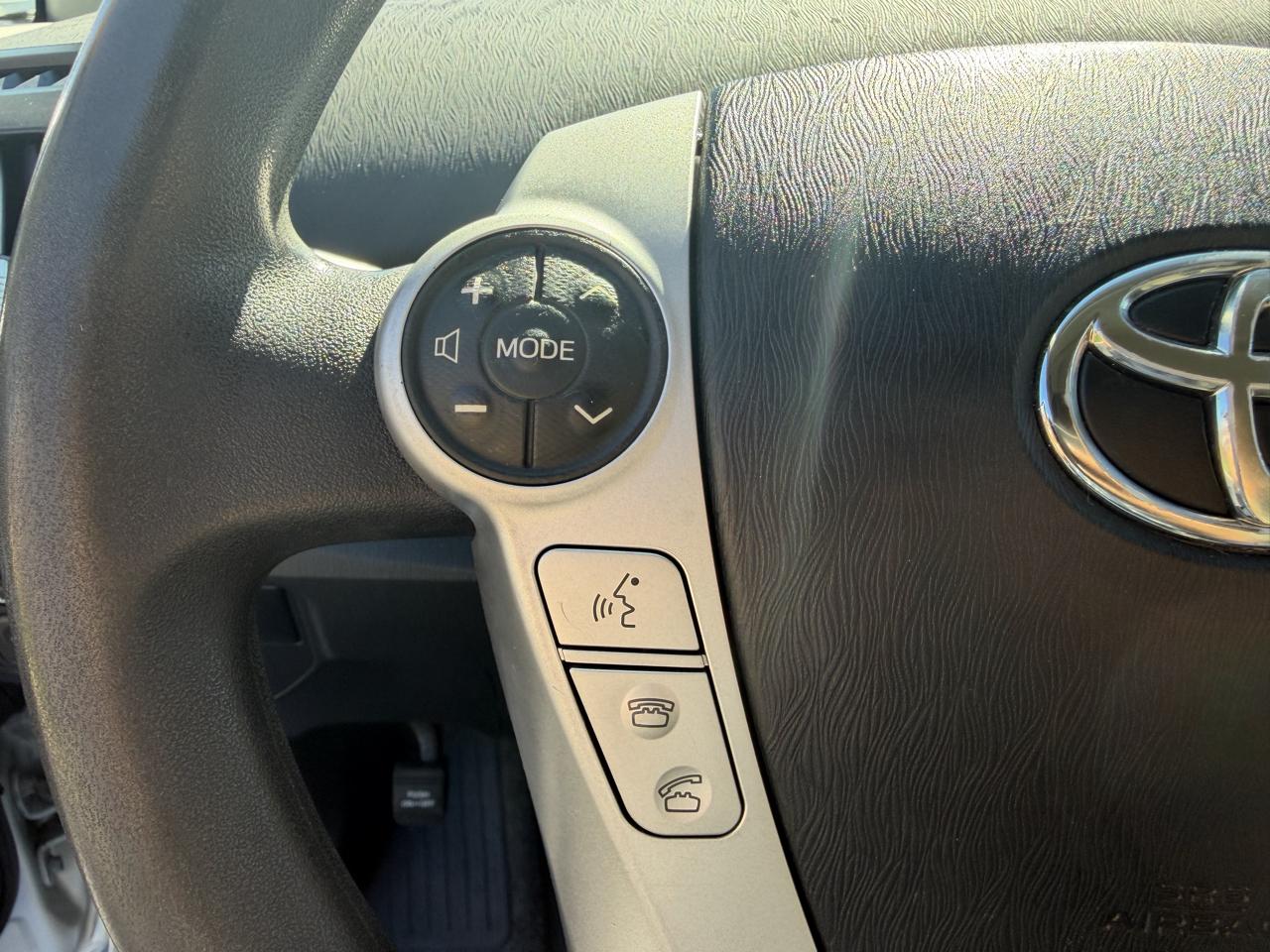 Toyota Prius 5dr HB Three (Natl) 2014