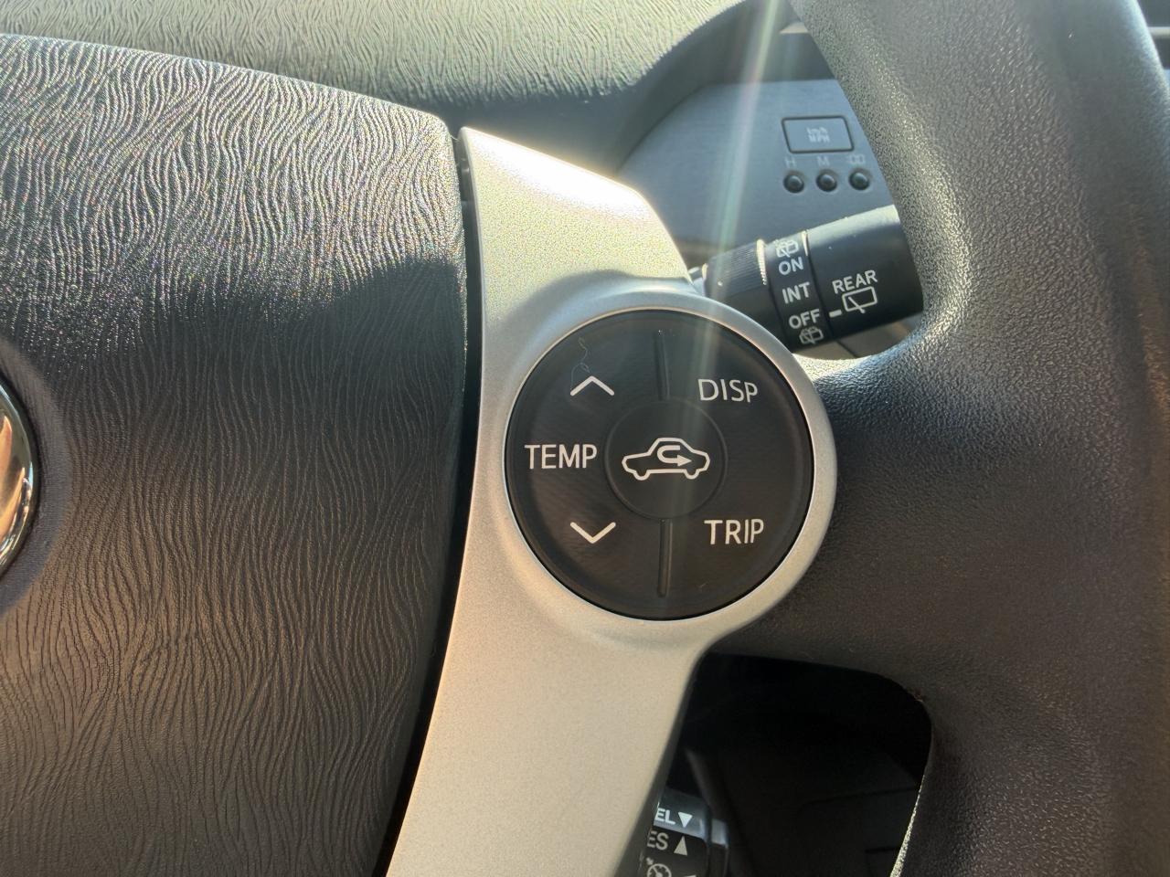 Toyota Prius 5dr HB Three (Natl) 2014