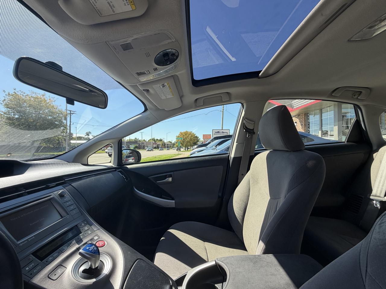 Toyota Prius 5dr HB Three (Natl) 2014