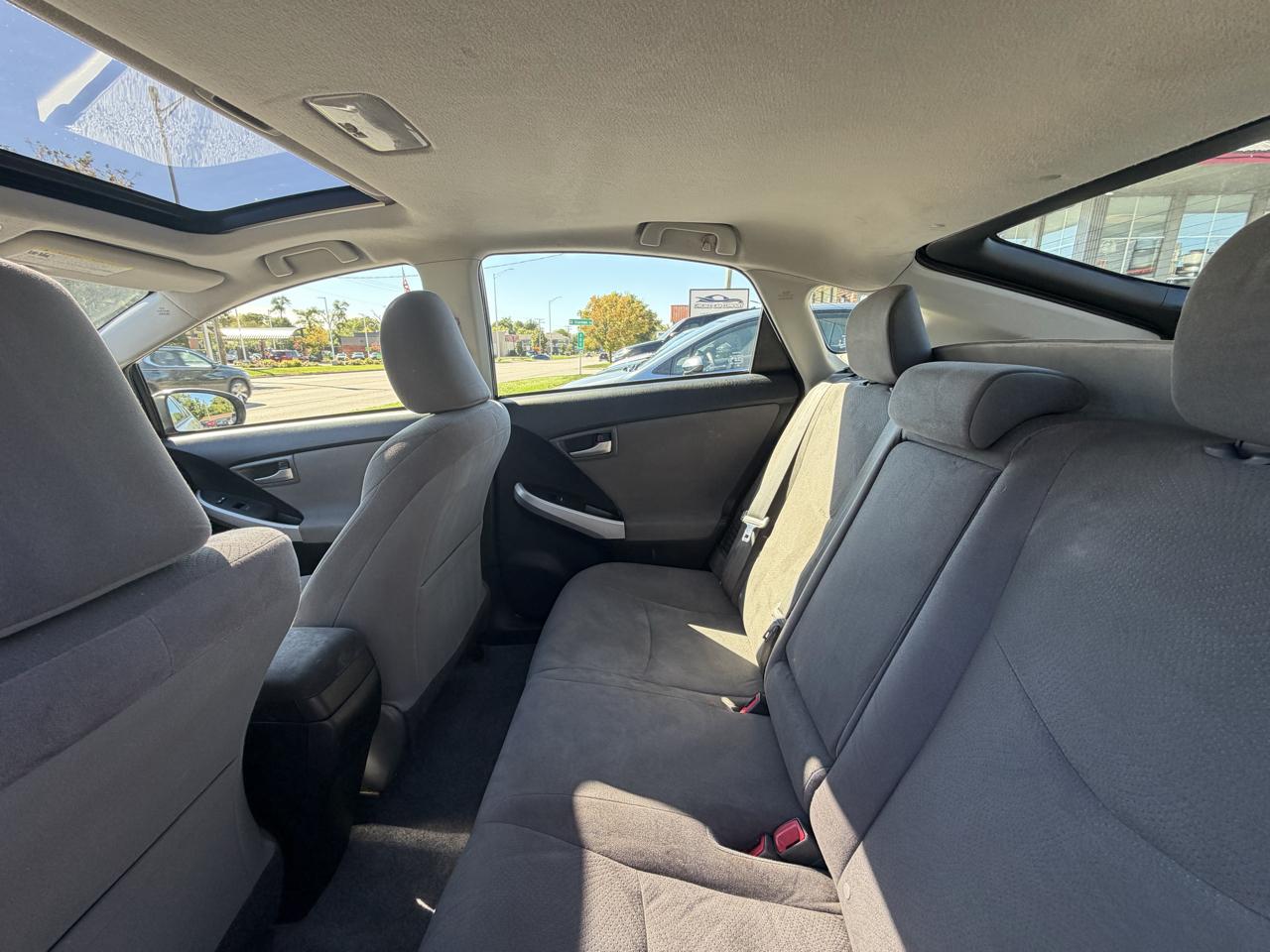 Toyota Prius 5dr HB Three (Natl) 2014