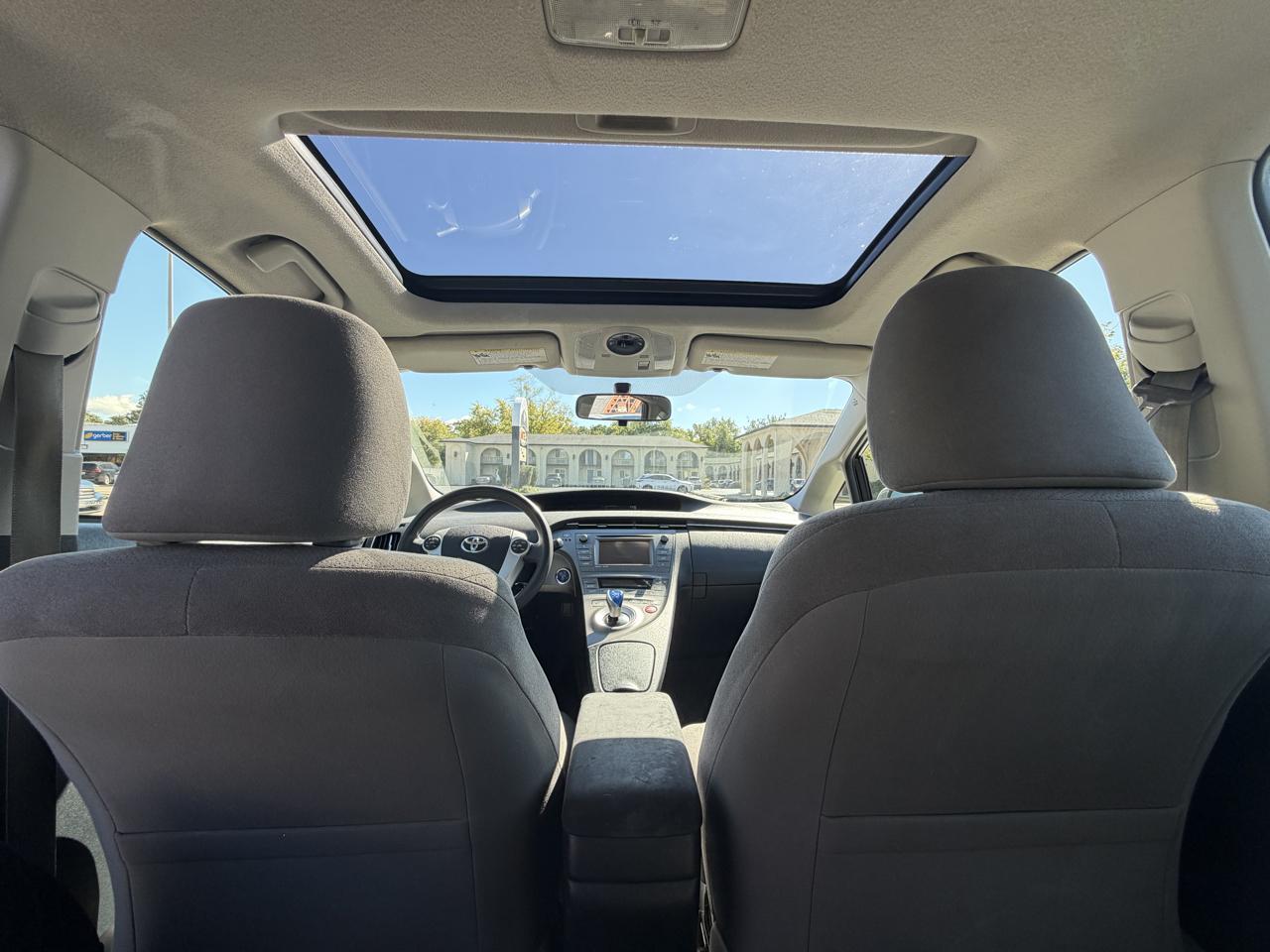 Toyota Prius 5dr HB Three (Natl) 2014