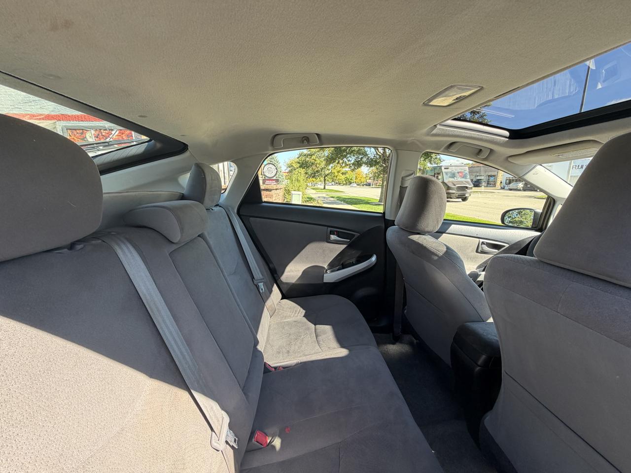 Toyota Prius 5dr HB Three (Natl) 2014