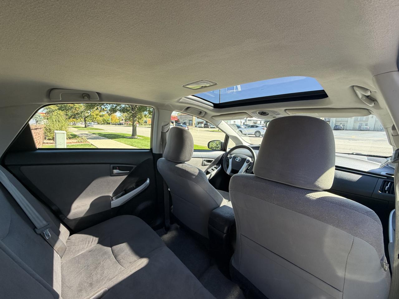 Toyota Prius 5dr HB Three (Natl) 2014