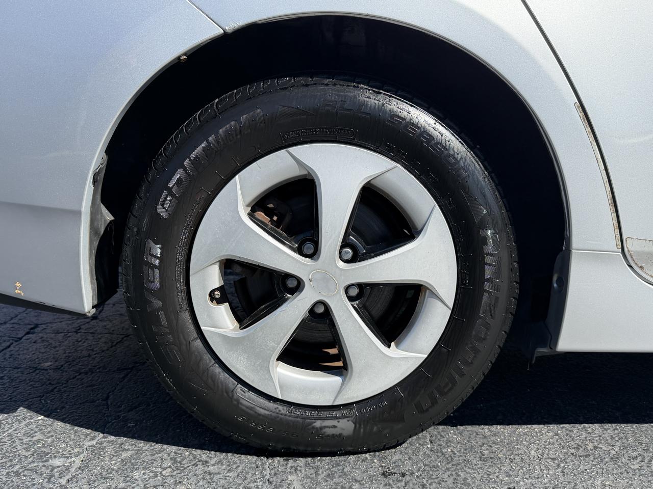 Toyota Prius 5dr HB Three (Natl) 2014