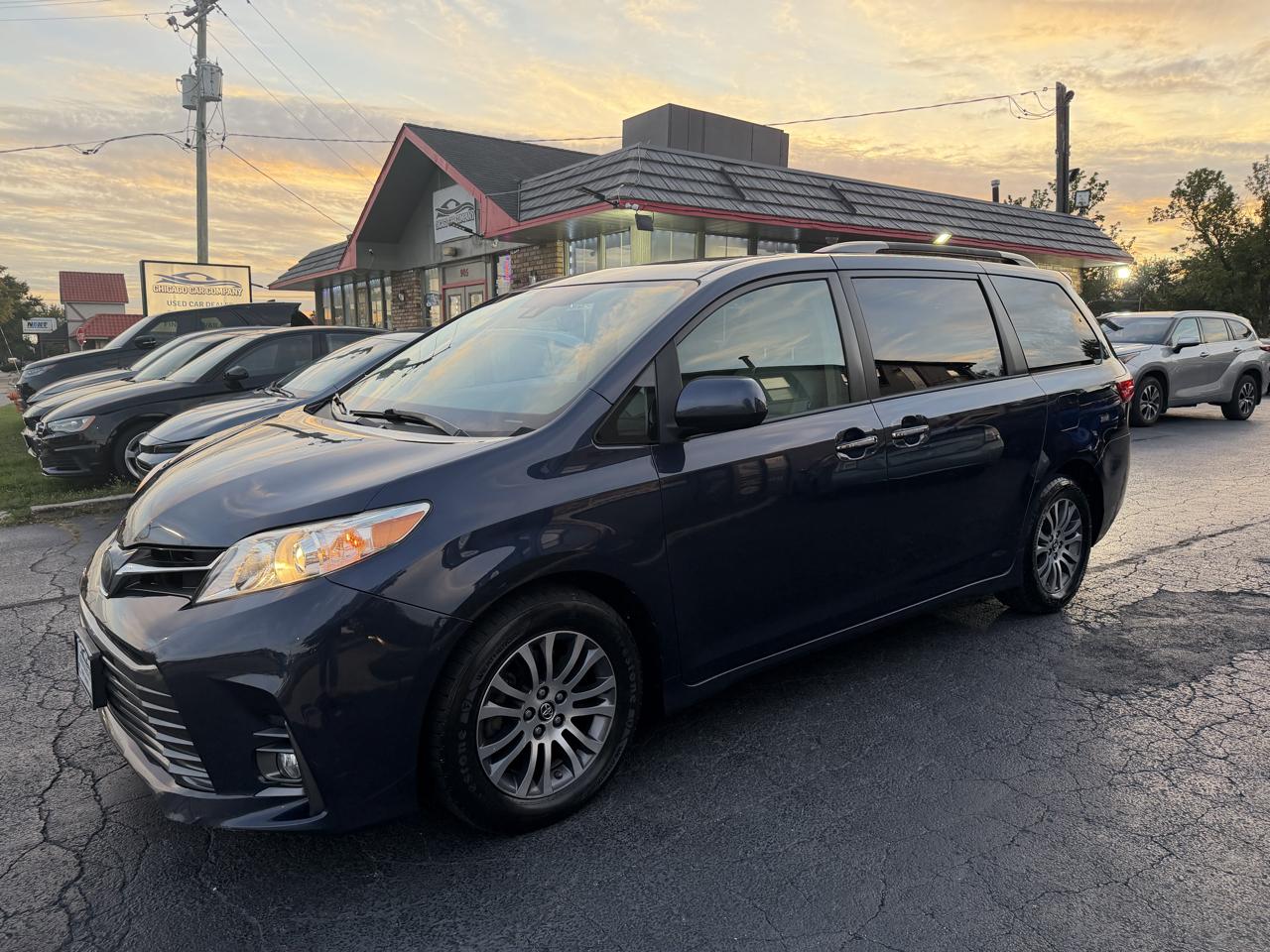 Toyota Sienna photo 7
