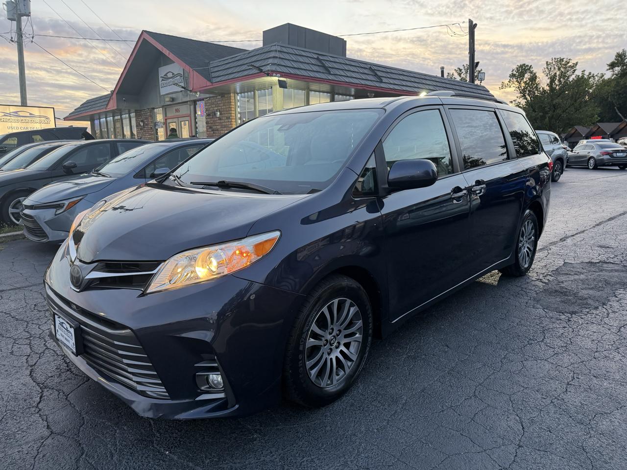 Toyota Sienna photo 31