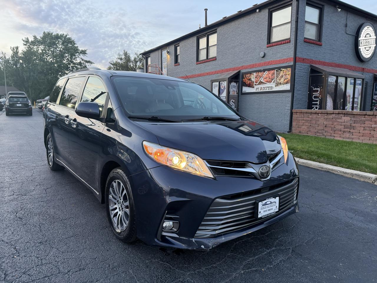 Toyota Sienna photo 35