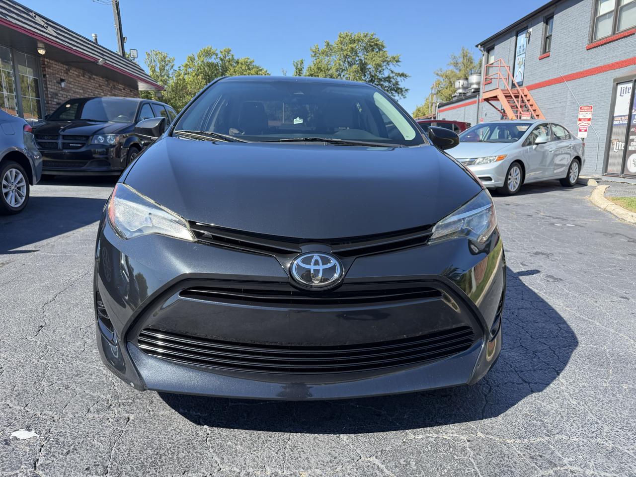 Toyota Corolla photo 2