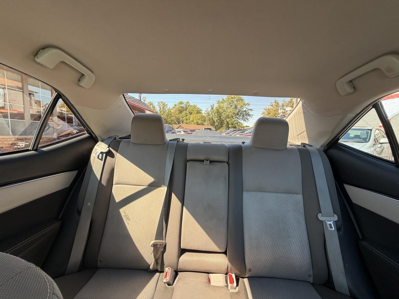 Toyota Corolla photo 19