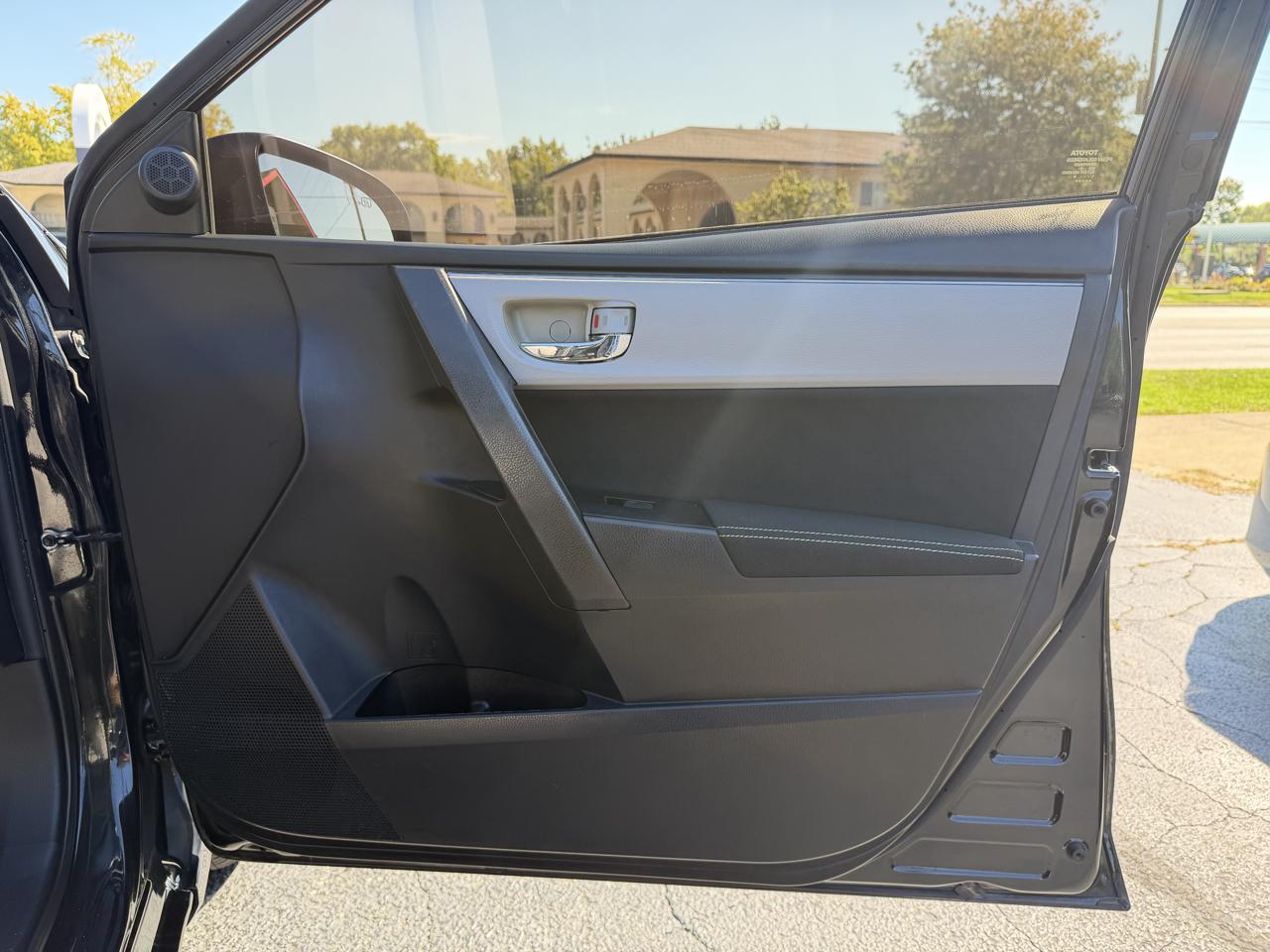Toyota Corolla photo 30