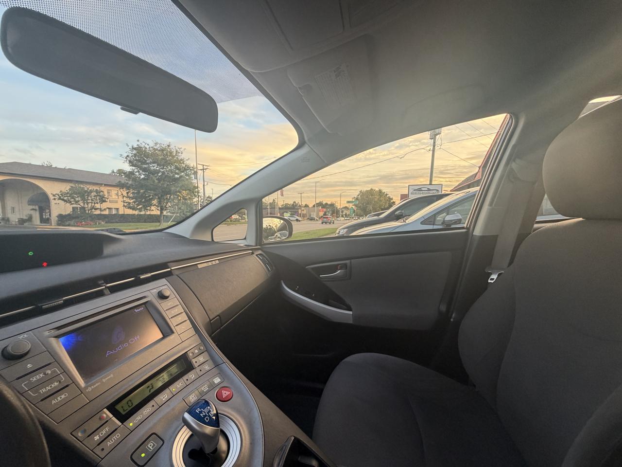 Toyota Prius 5dr HB Three (Natl) 2012
