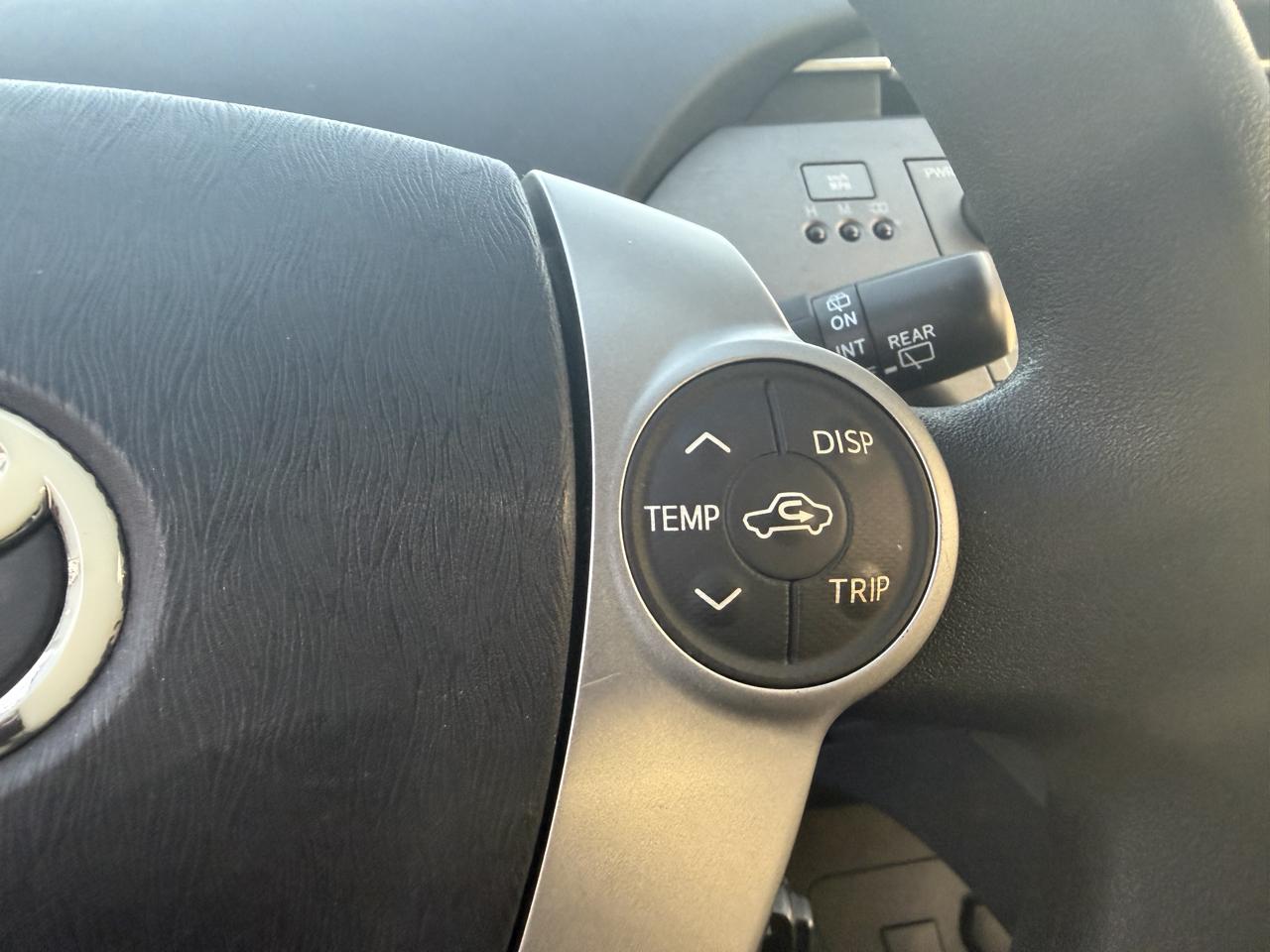Toyota Prius 5dr HB Three (Natl) 2012